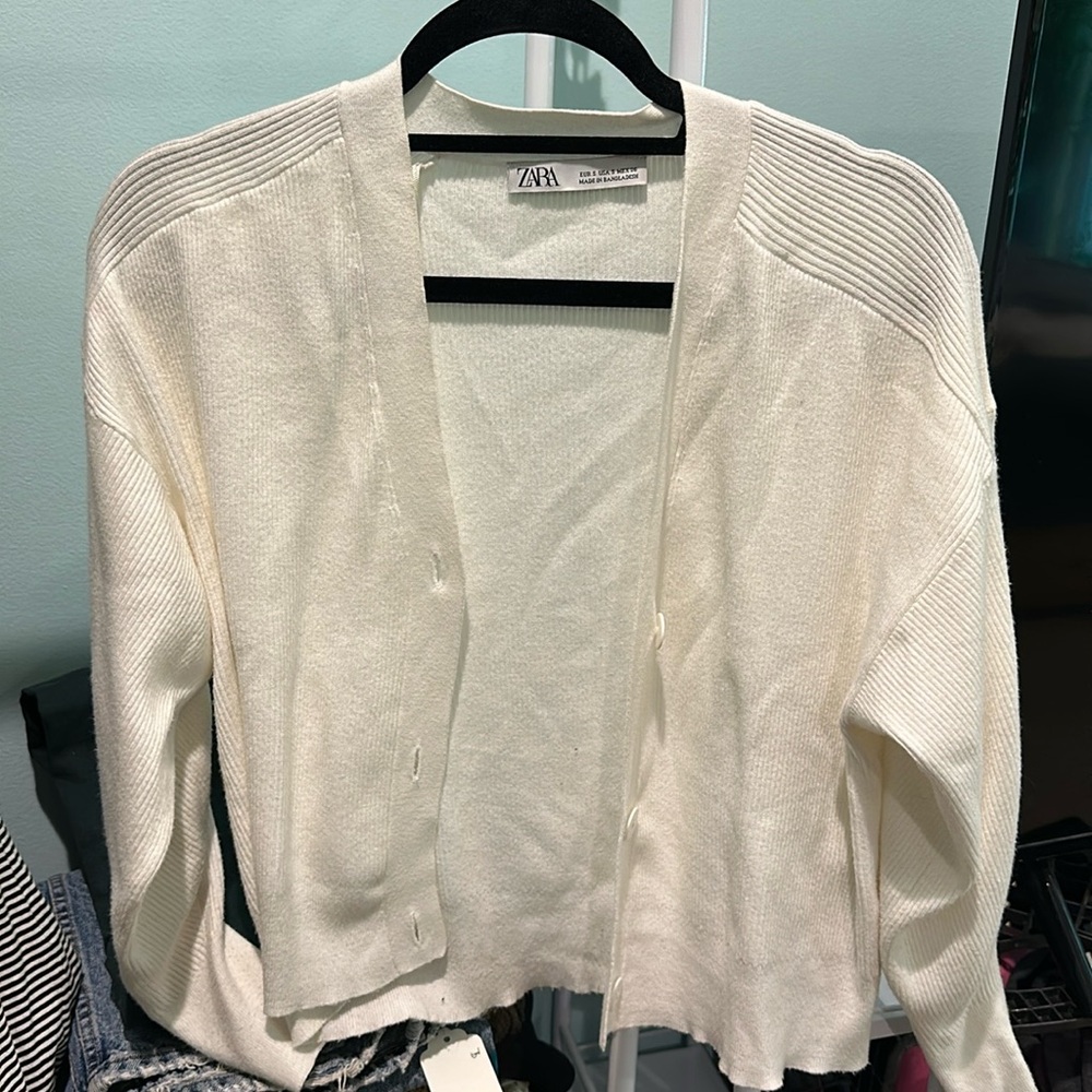 Zara Cream Button Up Cardigan Sweater
